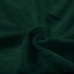 Pościel frotte 200x220 w kolorze zieleni butelkowej, z widoczną teksturą materiału. Ujęcie w zbliżeniu na fakturę, rozłożona, ukazuje miękkość i grubość, idealna do sypialni. Tło jednolite, podkreślające intensywność koloru.
