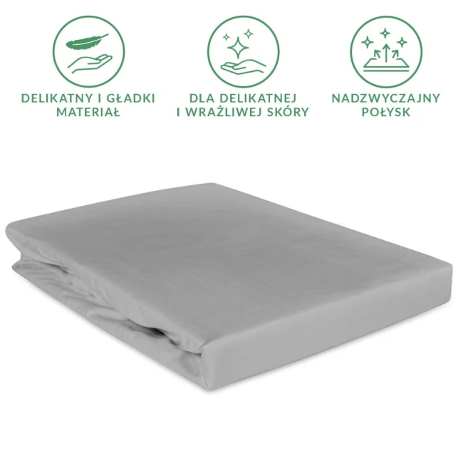 Prześcieradło satynowe z gumką w kolorze popielatym, o wymiarach 200x220 cm, leżące na białym tle. Materiał gładki, z delikatnym połyskiem, zwinięte w prostokąt. Brak widocznych napisów czy zdobień.