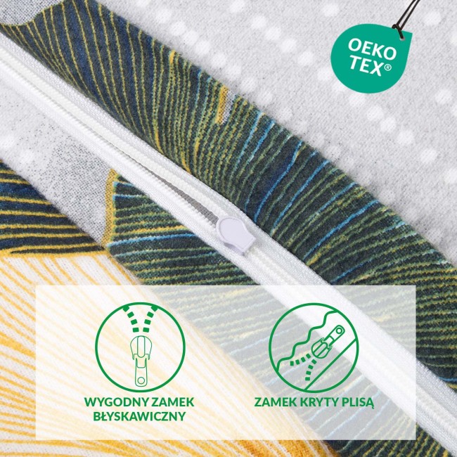 Pościel flanelowa 220x200 Solenne Light szara z liśćmi miłorzębu, szczegóły zamka błyskawicznego na poszewce. Tło w odcieniach szarości z wzorem liści w kolorach zielonym i żółtym. Widok z góry na złożone elementy.