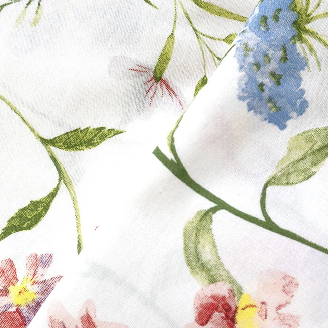 Pościel bawełniana 140x200 Wild Meadow biała w kolorowe kwiaty, Cottonlove
